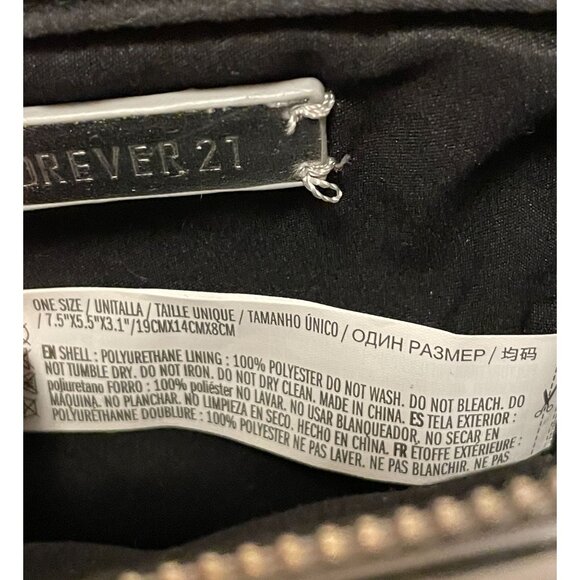 Metallic Silver Crossbody Purse Forever 21 Zippered Clsosure Handle Clutch - Picture 8 of 9